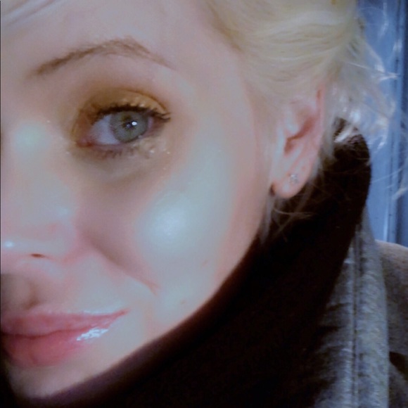 Meet your Posher, Gianna - Picture 5 of 5